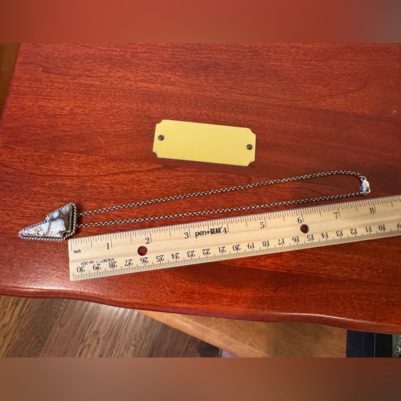 👀 Showing a Friend 👀 - Picture 6 of 6